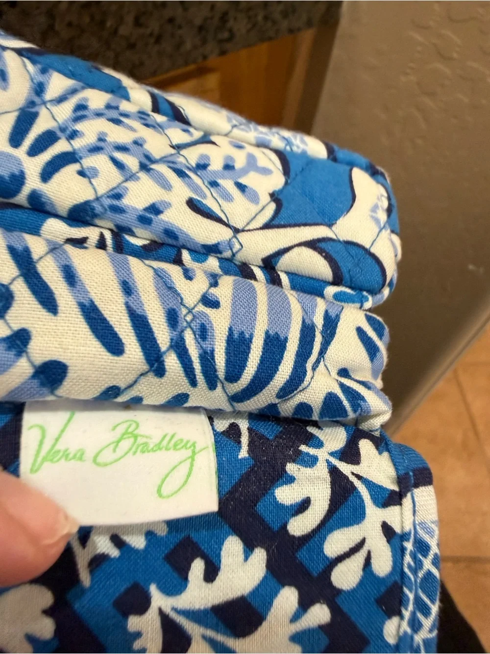 Vera Bradley All wrapped up
